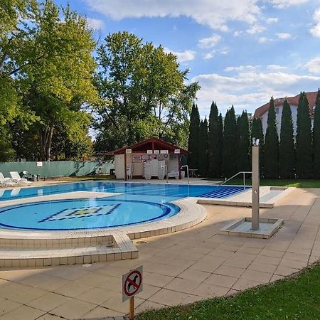 Panorama Lux Wellness Apartman Hajdúszoboszló Eksteriør billede