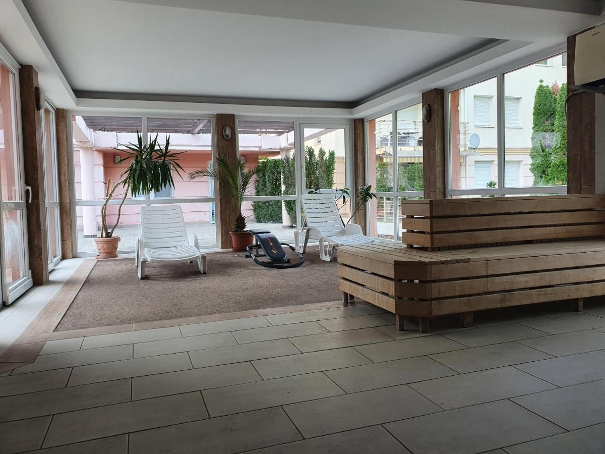 Panorama Lux Wellness Apartman Hajdúszoboszló Eksteriør billede
